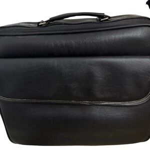 Black Laptop Bag for Stylish Professionals